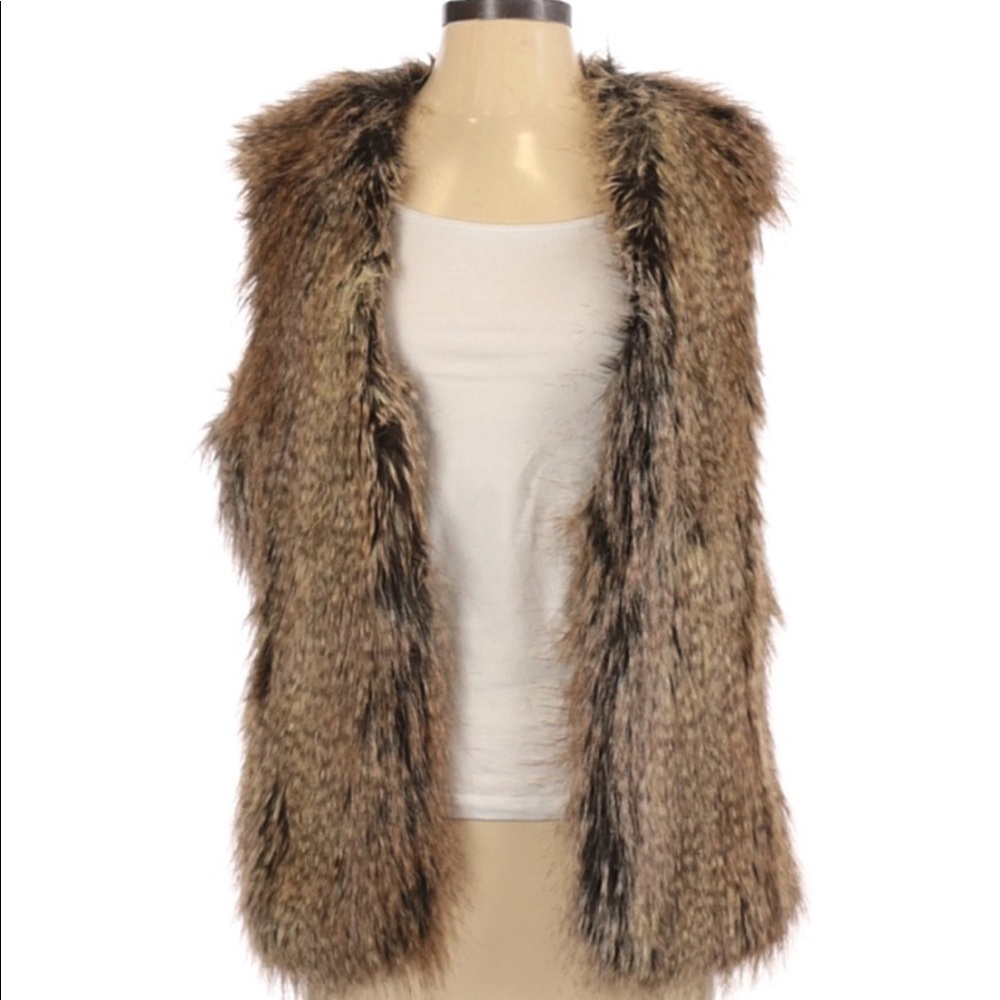 Donna Salyers’ Fabulous Furs| Faux Fur‎ Vest